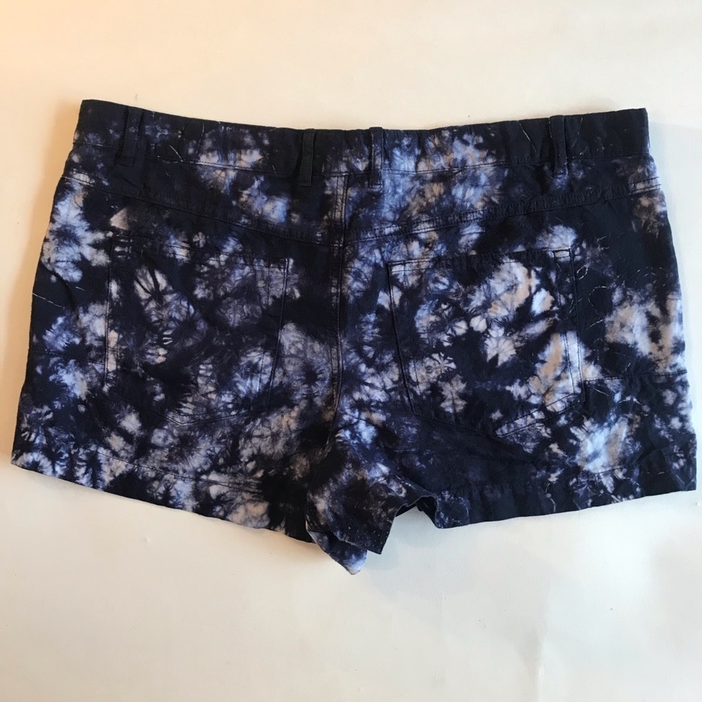 GAP Women’s Tie Dye Patch Pocket Shorts Blue 14 - Picture 8 of 11